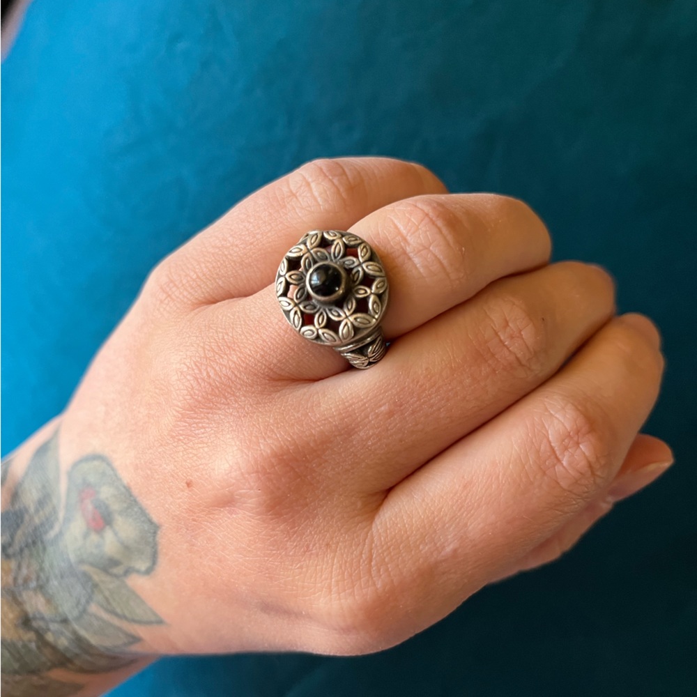 Ornate Jet Circular Artisan Vintage Silver Ring
